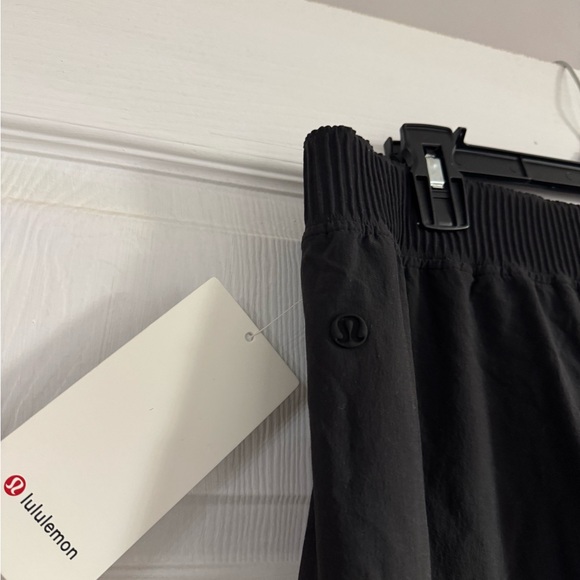 NWT Lululemon Stretch Woven High-Rise Wide-Leg Pant - Picture 4 of 4